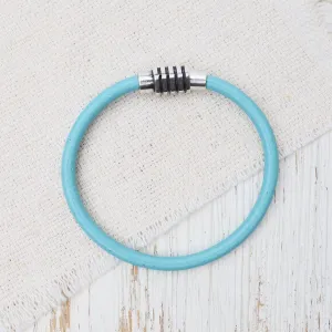 Classic Turquoise Leather Bracelet