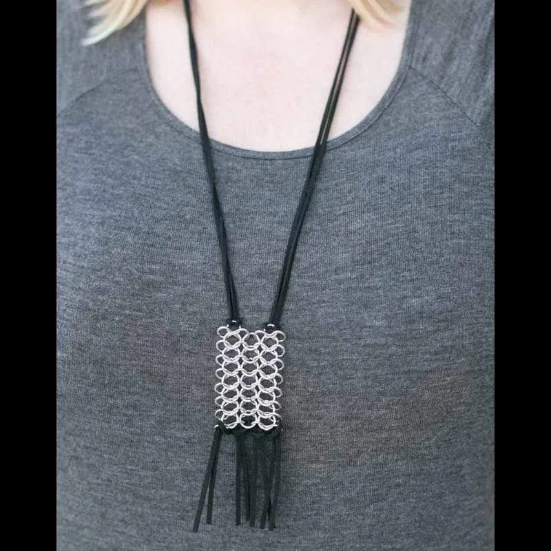 Infinite Fringe Black Necklace