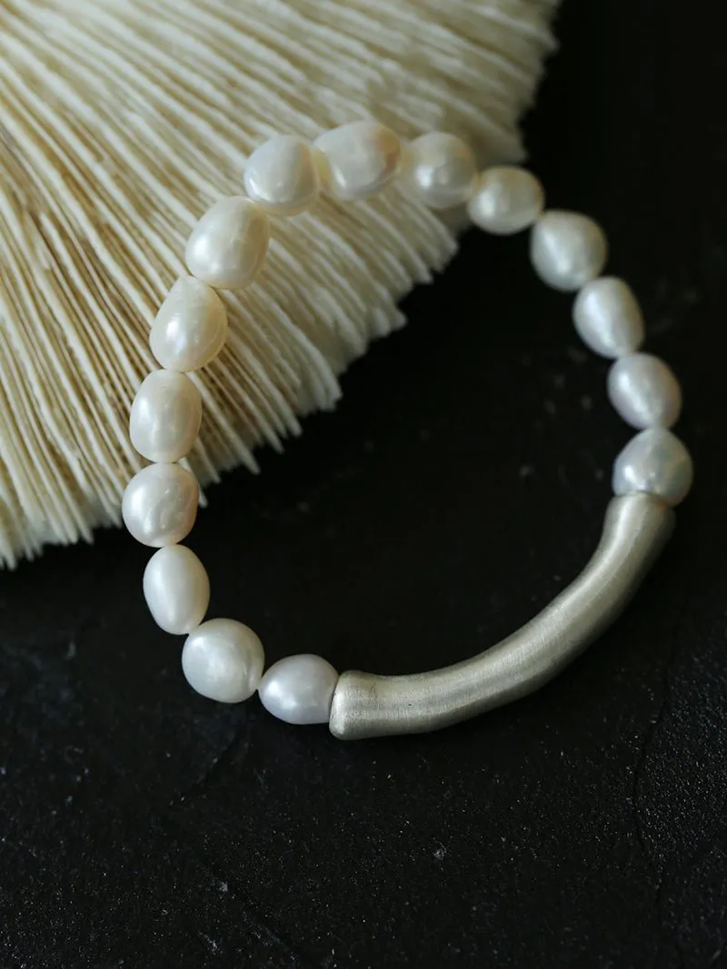 Neutral Chic Bamboo Knot Pearl Bracelet