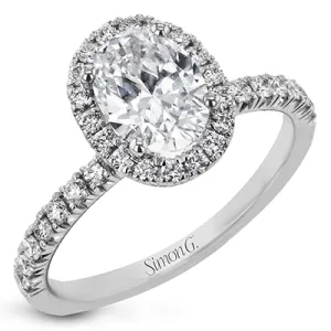 Oval-cut Engagement Ring in 18k Gold with Diamonds