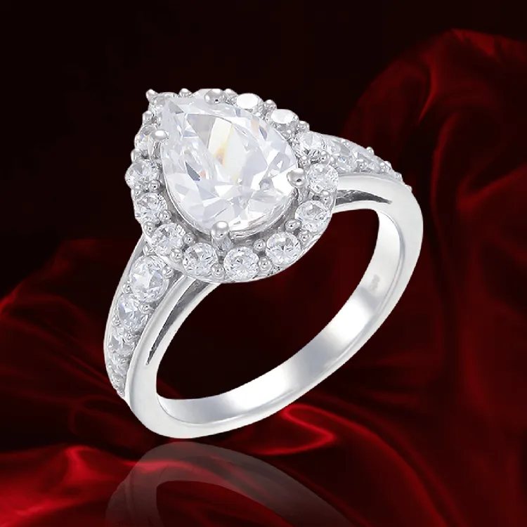 Pear Cut Sparkling Ring