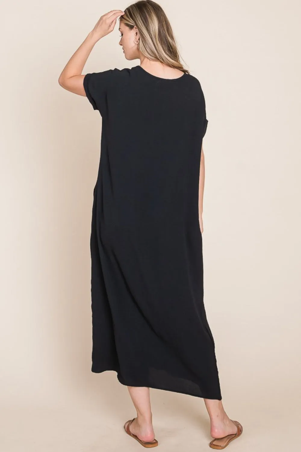 The Petra Round Neck Short Sleeve Midi Dress