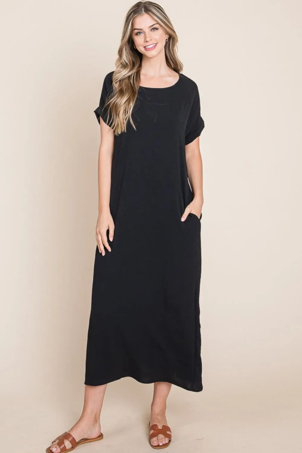 The Petra Round Neck Short Sleeve Midi Dress