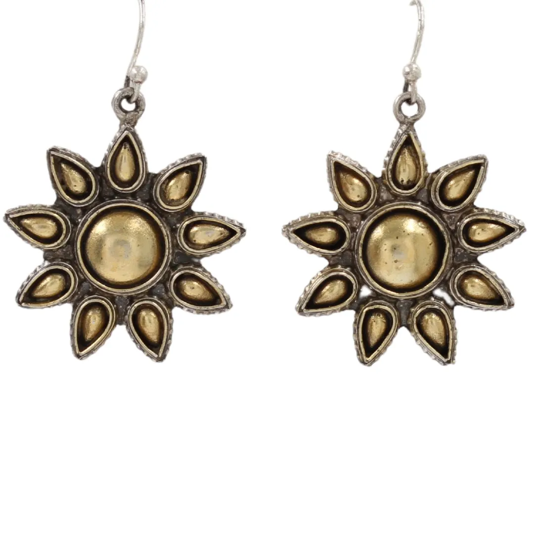 Timeless Splendor: Sangeeta Boochra Silver Handcrafted Earrings