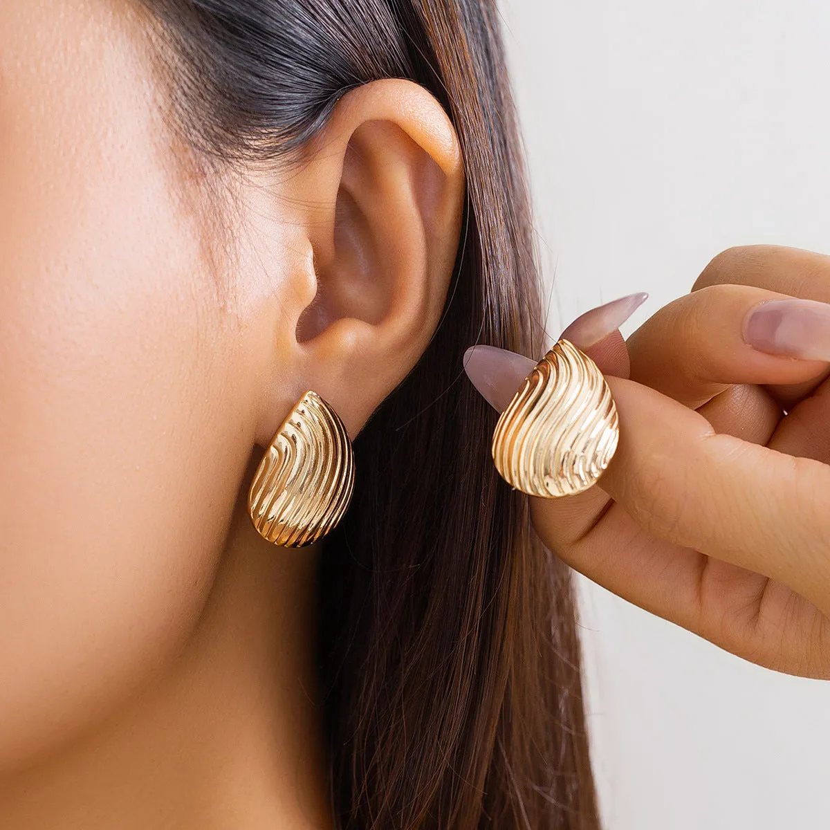 Versatile Retro Striped Stud Earrings for Women